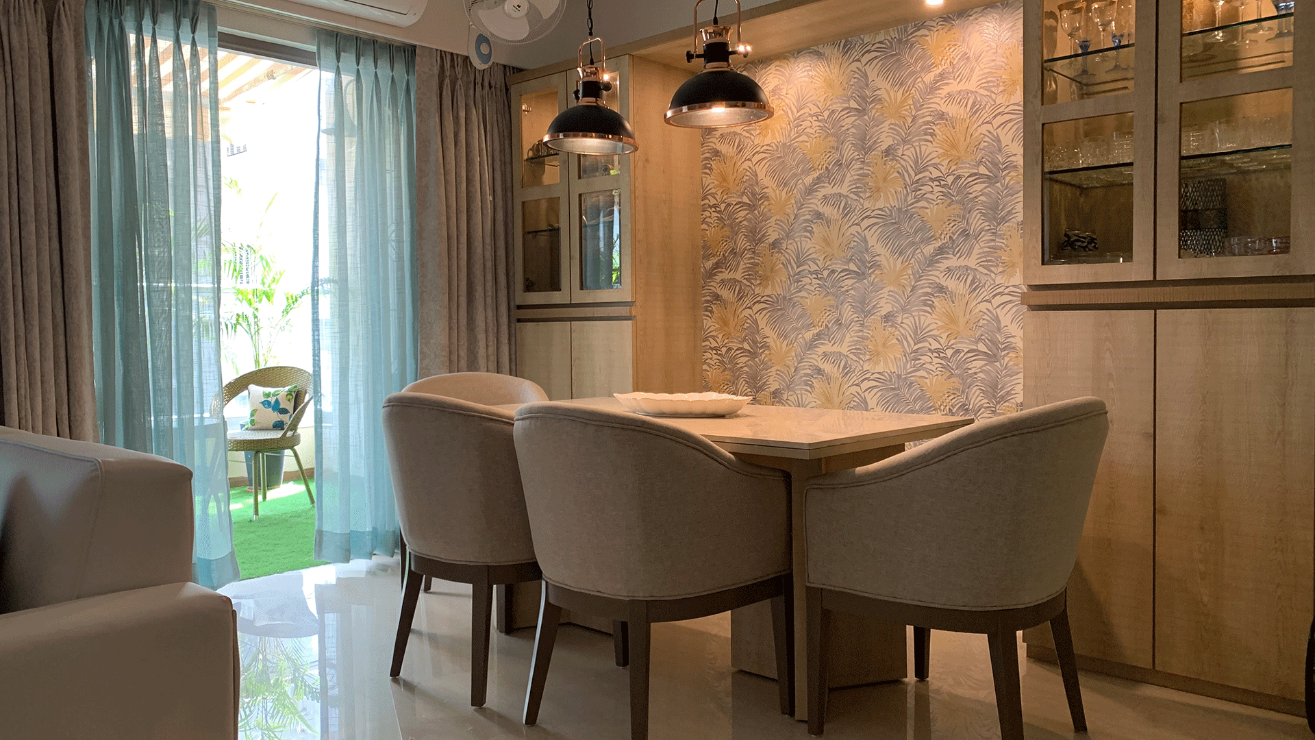 Walk into this contemporary home in Nagpur Architect and Interiors India