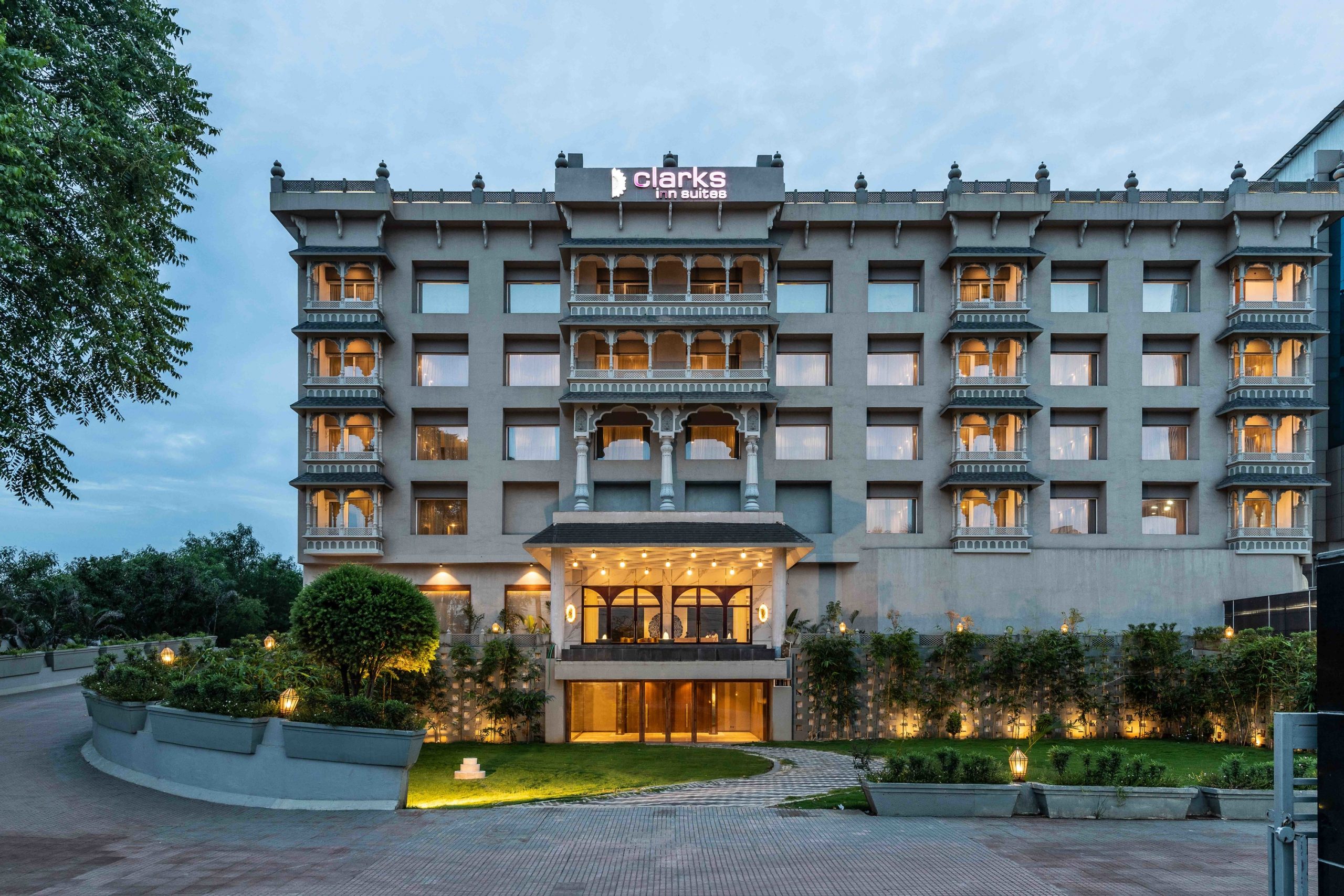 A glimpse into the Clarks Inn suite Architect and Interiors India