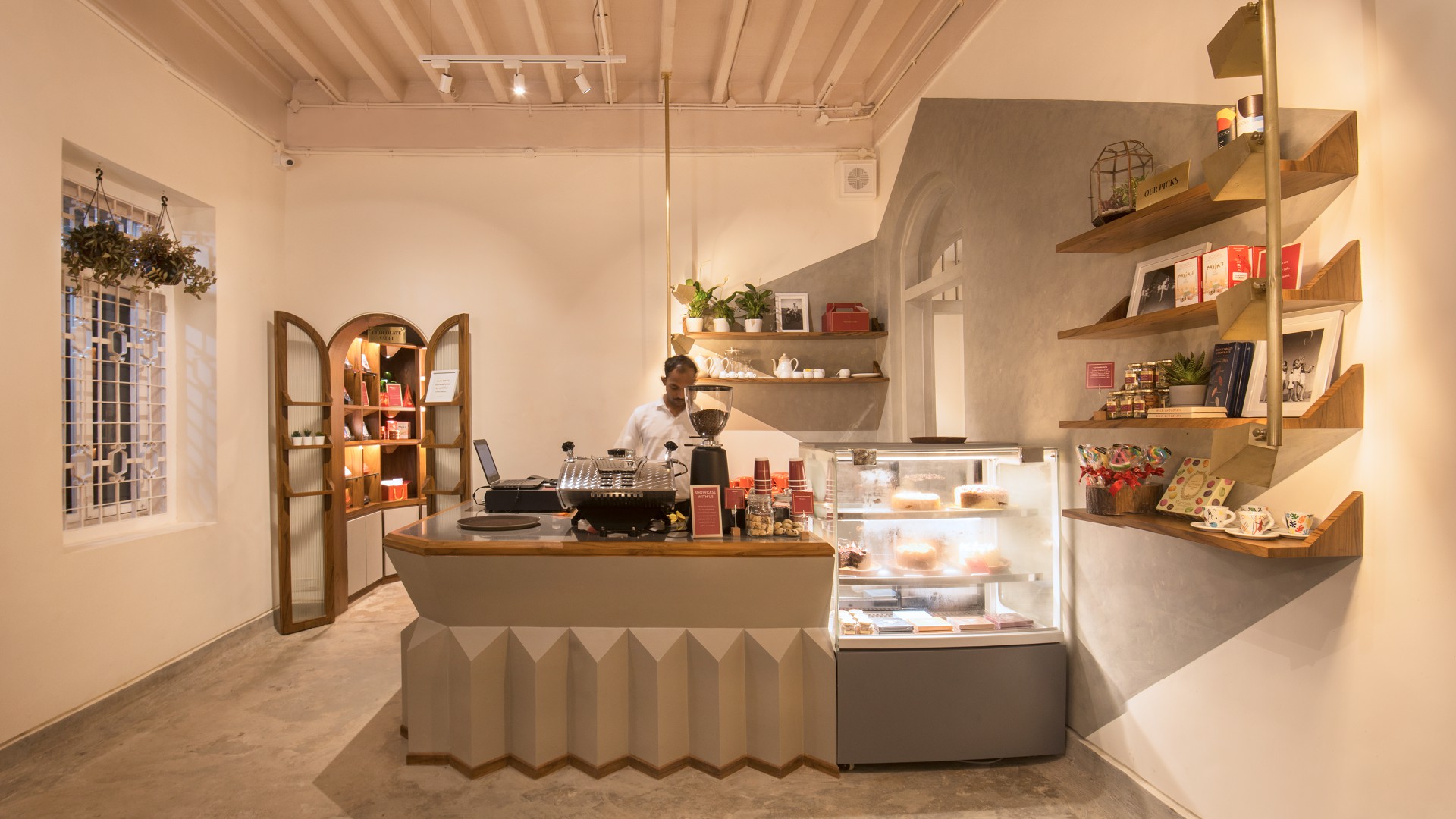 Gift boutique deals
