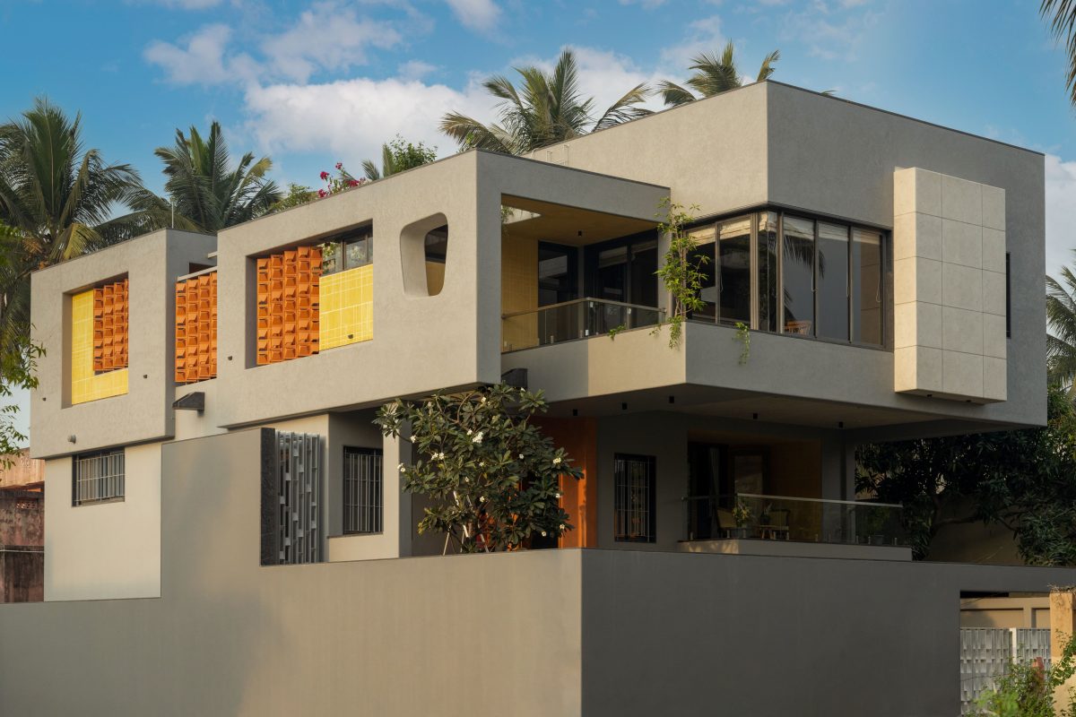 A soulful villa that comes alive with its dynamic shadows Architect