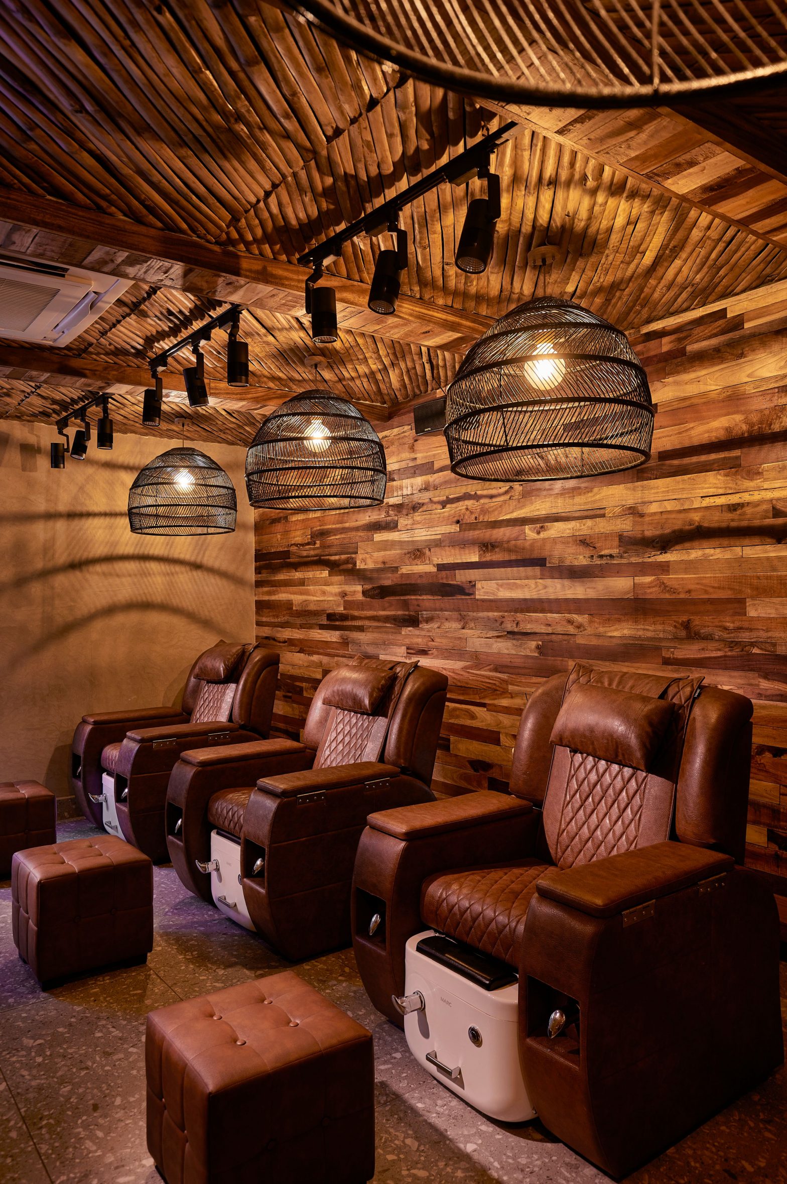 AIExclusive Alwarpet’s indigenousinfused luxury salon experience