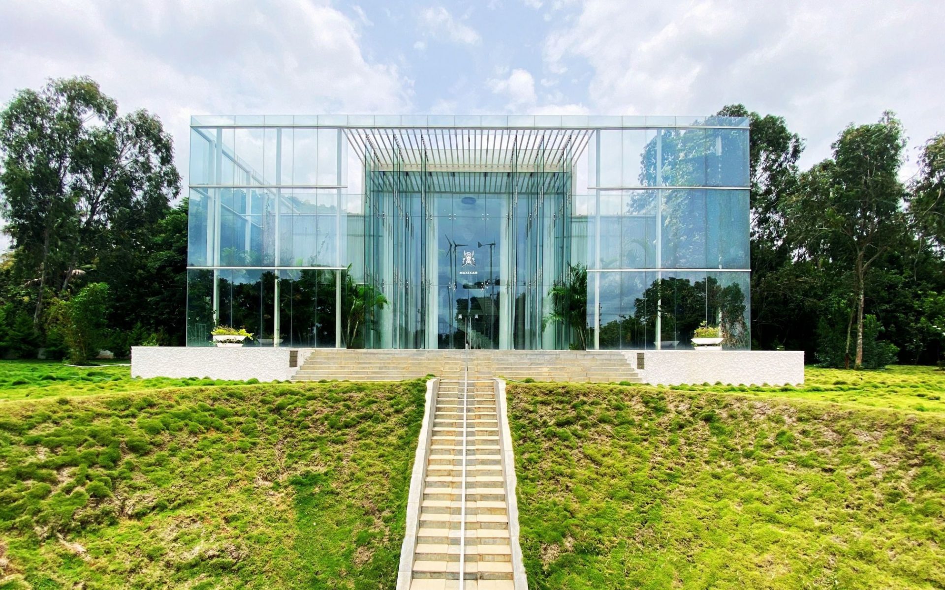 Bengaluru’s Crystal Hall is a high performance sustainable glass house