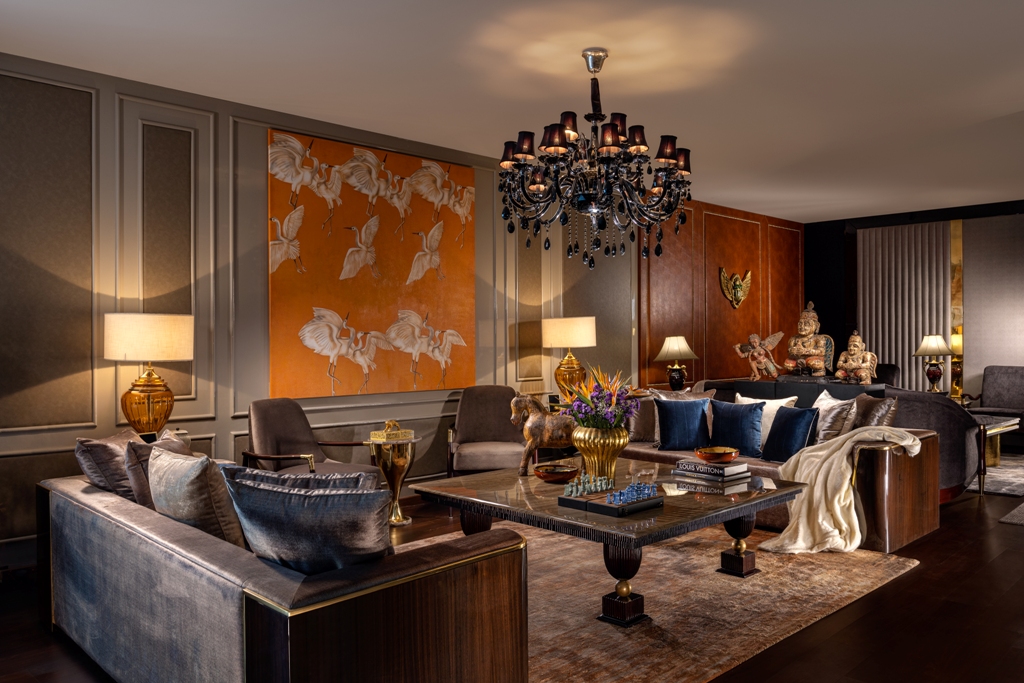 Luxury discount living store