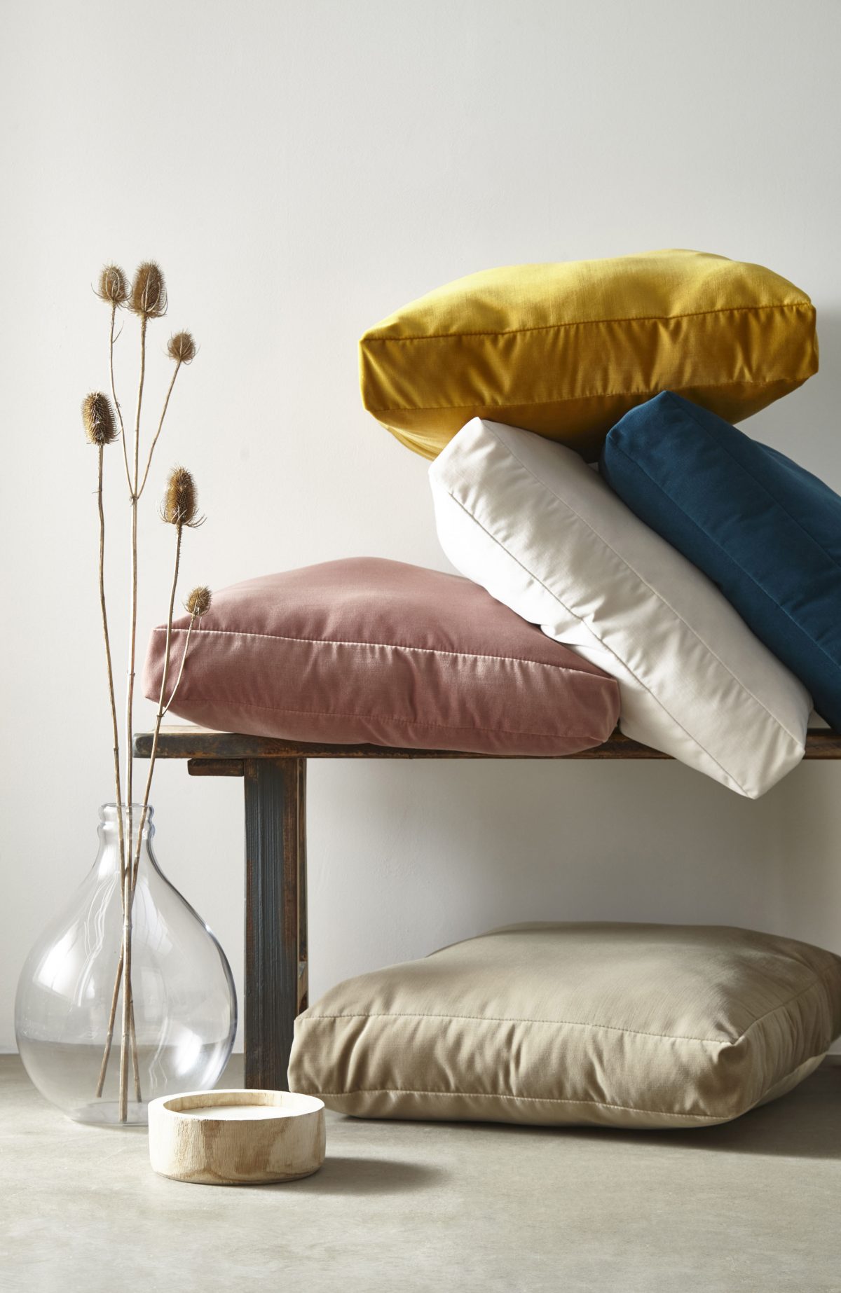 Luxuriously soft velvet fabrics made from recycled plastic Architect