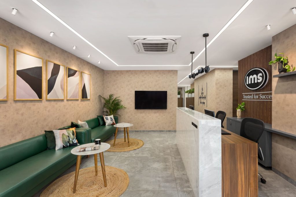 Open up to the comfort of this flexible Ahmedabad office - Architect ...