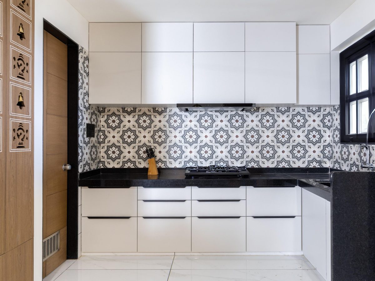 Strike the right balance with the warmth of this sunny Surat home ...
