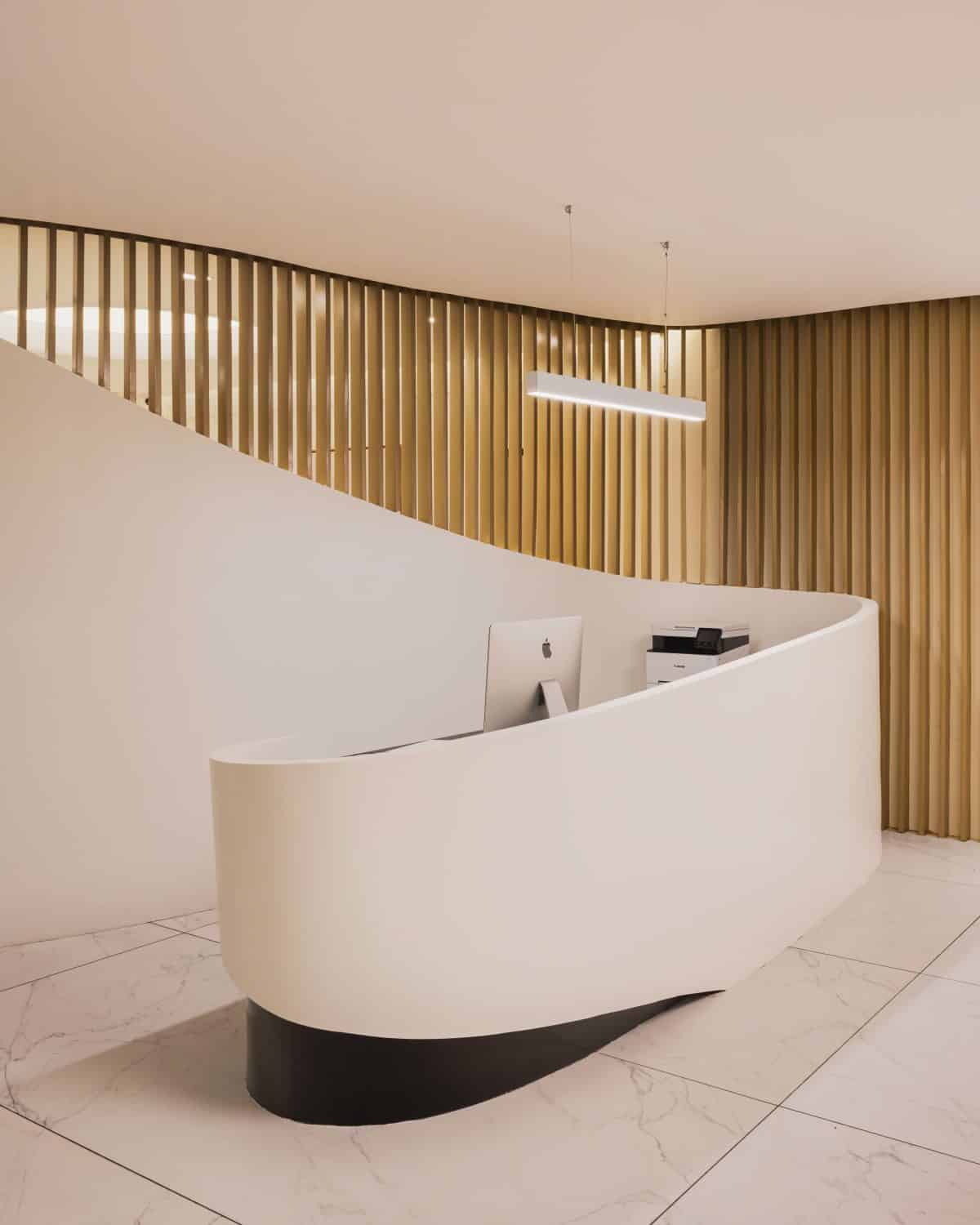 Reception Agwe Enter this new-age dental clinic in Mohali that is wrapped in ...