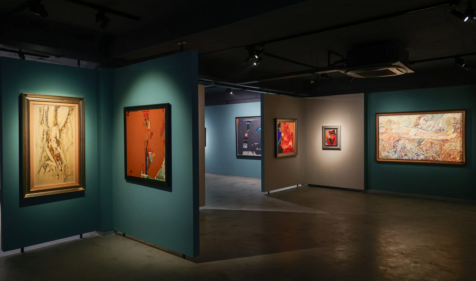 Distinct History Explore Indian modernism through two artists whose distinct practices ...
