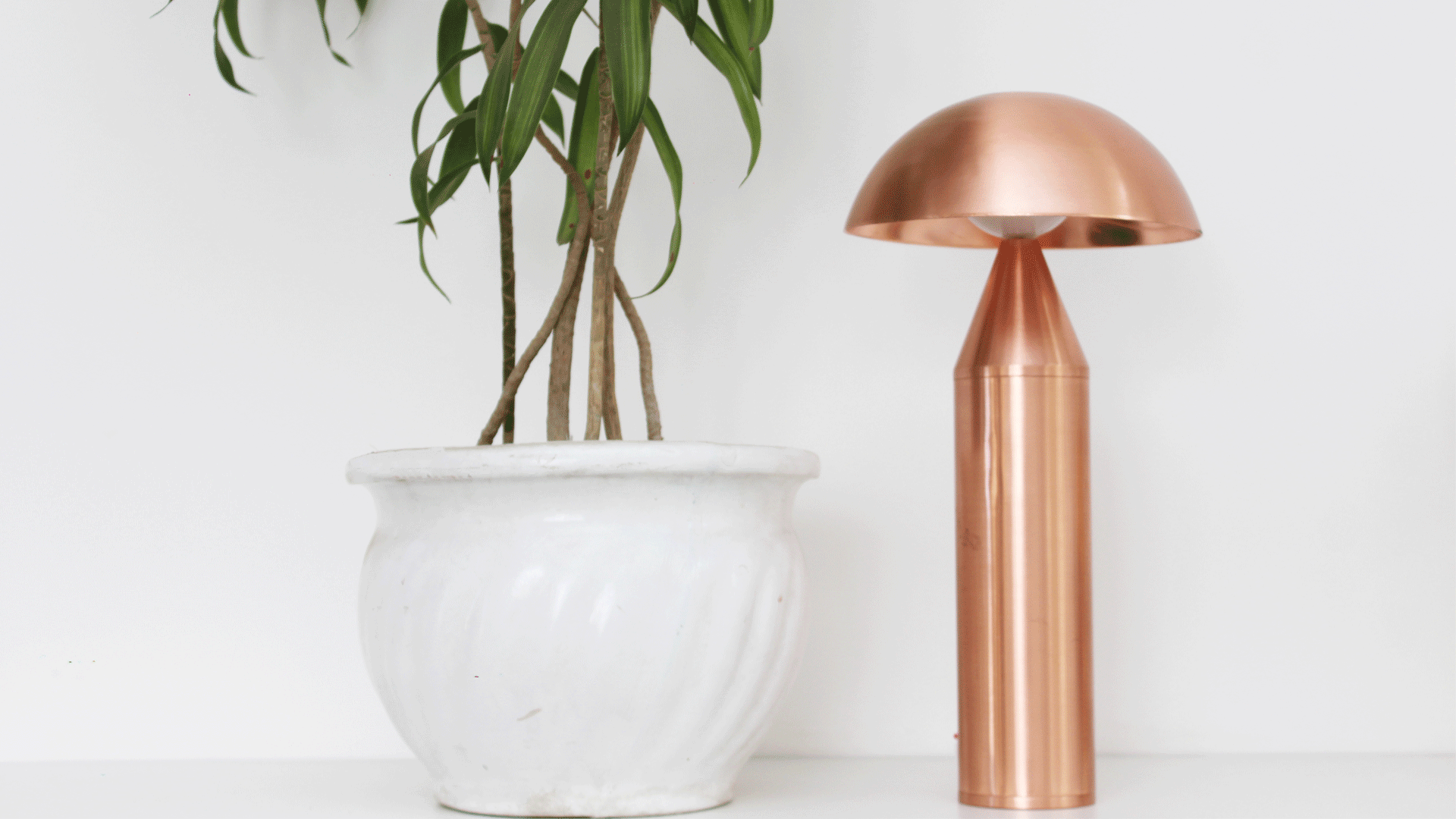 DBEL Studio launches battery-operated portable table lamps