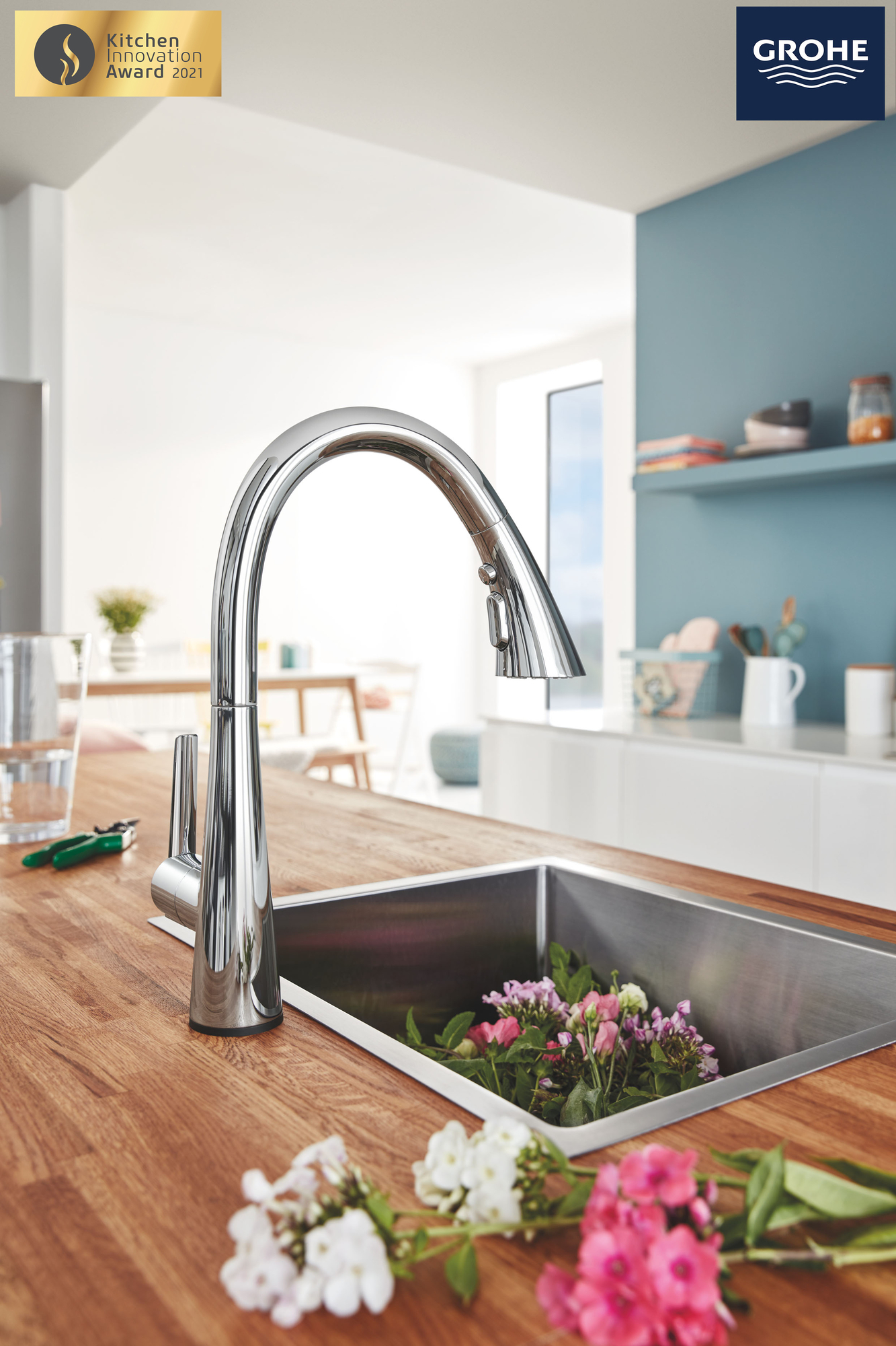 Zedra Kitchen Faucet By Grohe Wins The