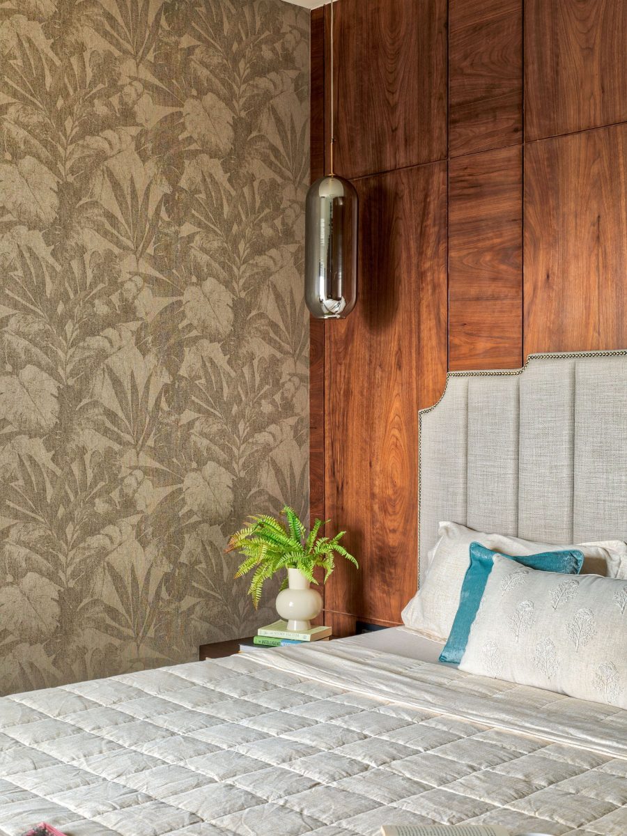 Bring Navi Mumbai's vibrant views inside this contemporary apartment